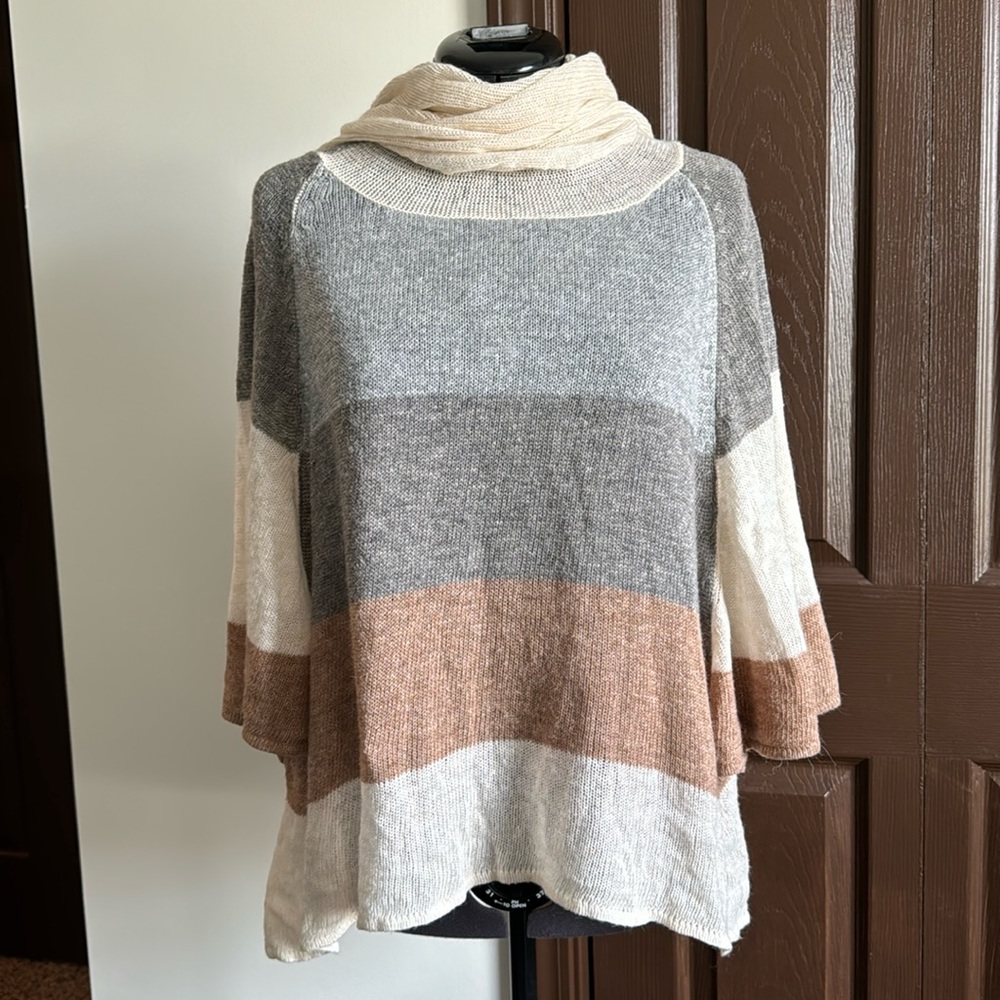 Mystree Thin Knit Poncho
